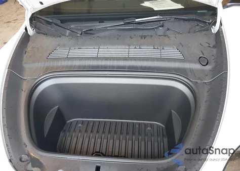 2023 Tesla Model Y Awd/Long Range Dual Motor All-Wheel Drive из США, поврежденный, VIN 7SAYGDEE4PF702234